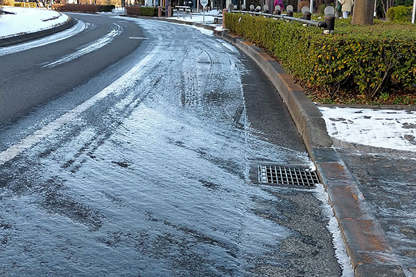路面凍結