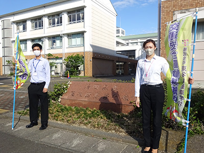 藤枝西高等学校正門前